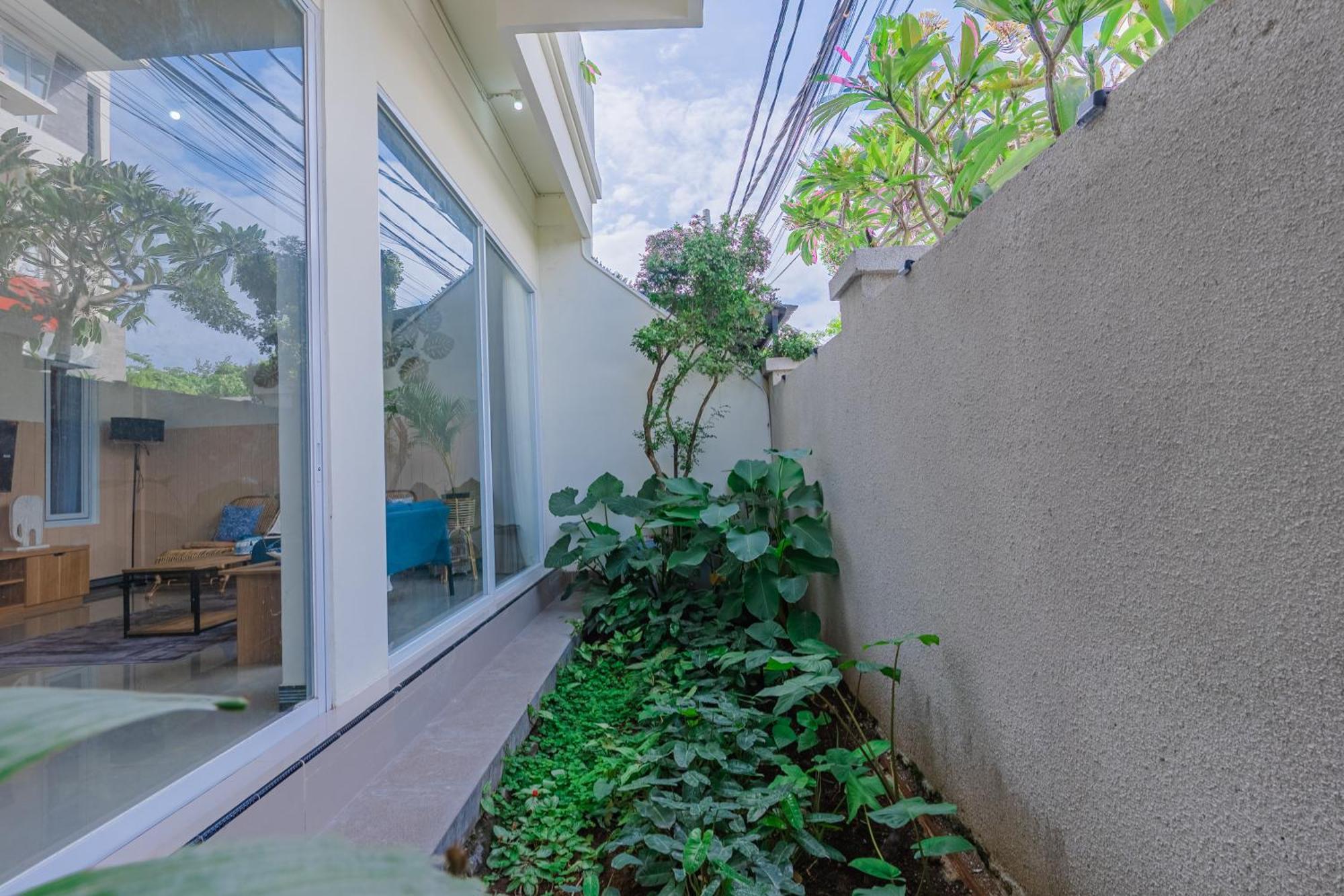 Rumah liburan Mocca House - Comfy 3 Bedroom At Sanur (Bali)